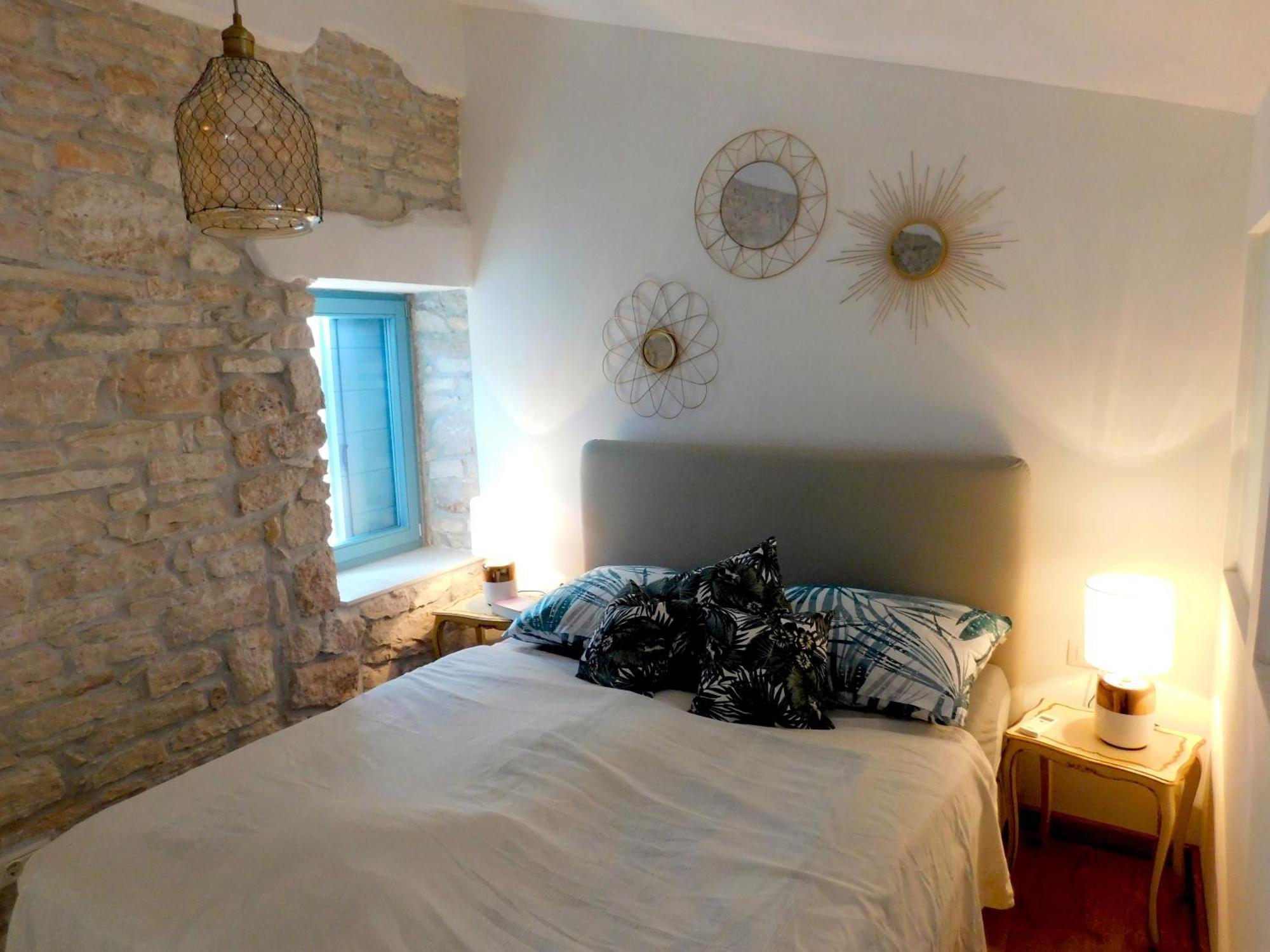bezauberndes Steinhaus mit Garten in der Altstadt von Rovinj Exterior foto