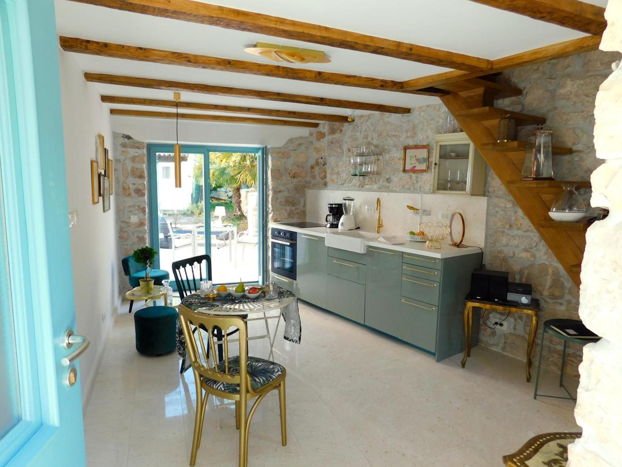 bezauberndes Steinhaus mit Garten in der Altstadt von Rovinj Exterior foto