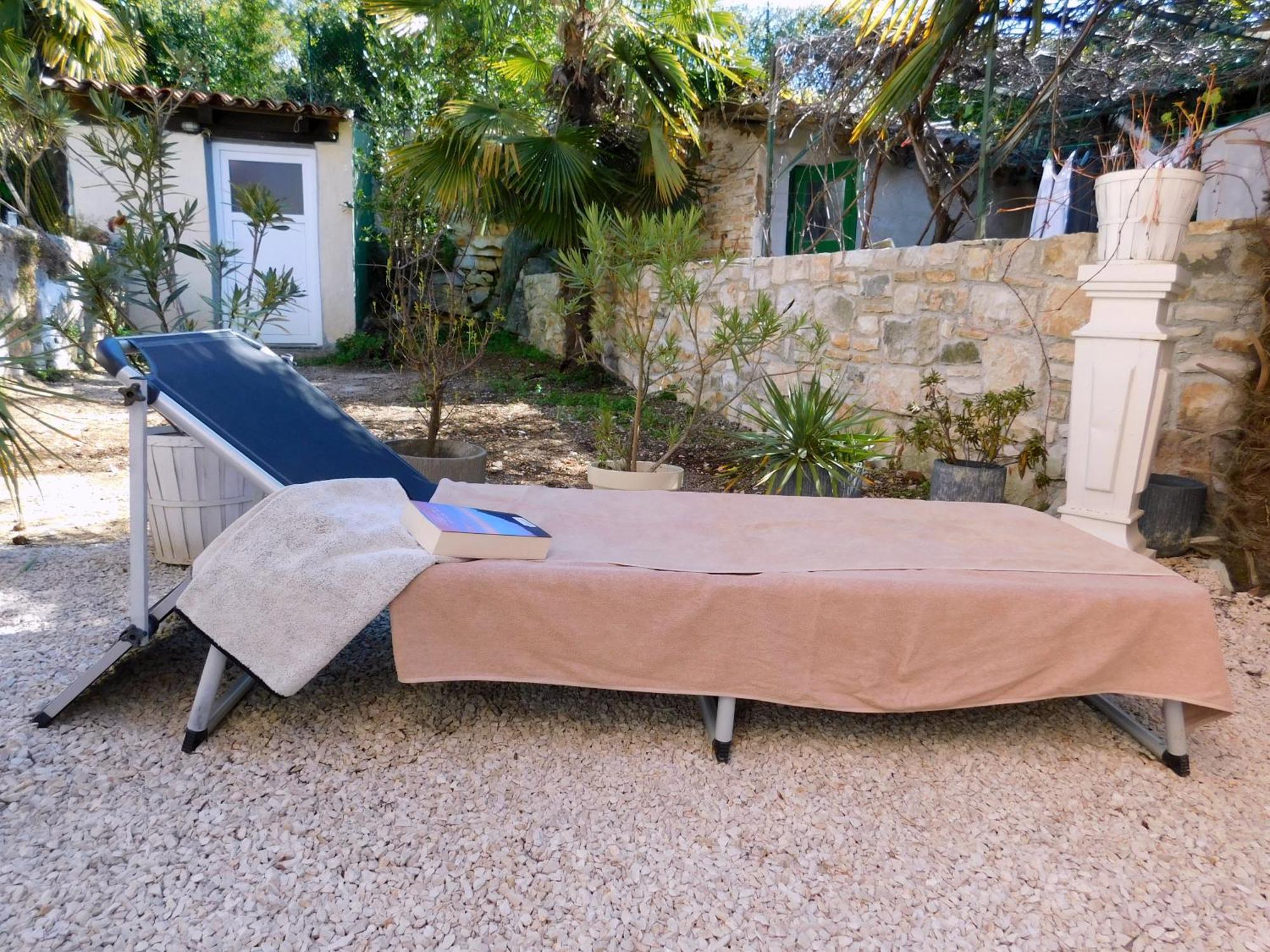 bezauberndes Steinhaus mit Garten in der Altstadt von Rovinj Exterior foto
